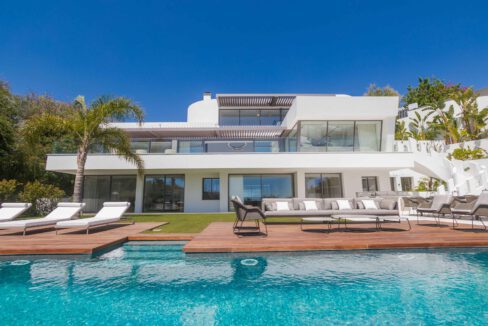 Brand-new-six-bedroom-villa-for-sale-with-sea-and-golf-views-Marbella-West-5017-low