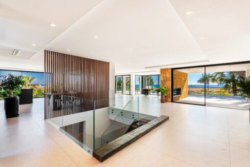 living room with panoramic seaview 1